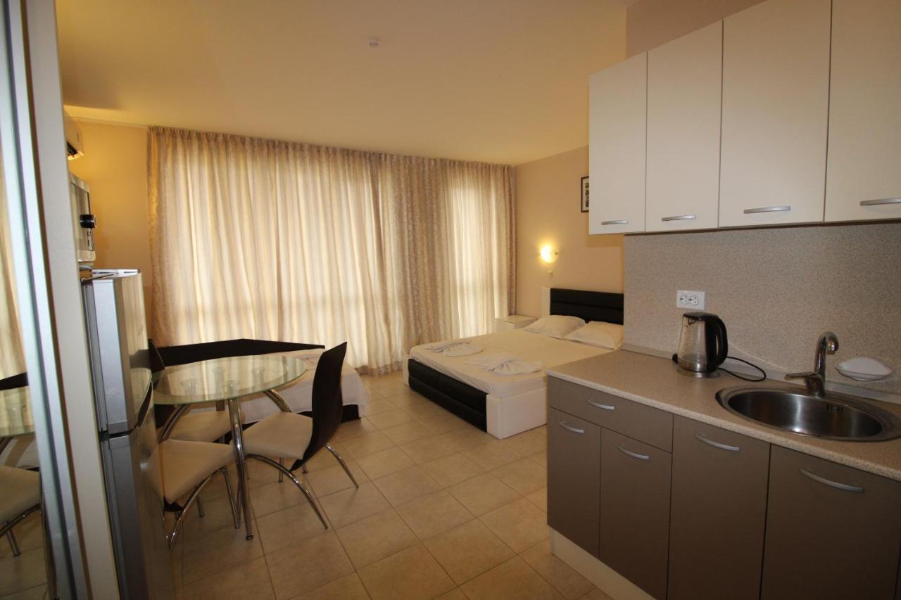 Menada Casa Del Sol Apartments Sunny Beach Exterior photo